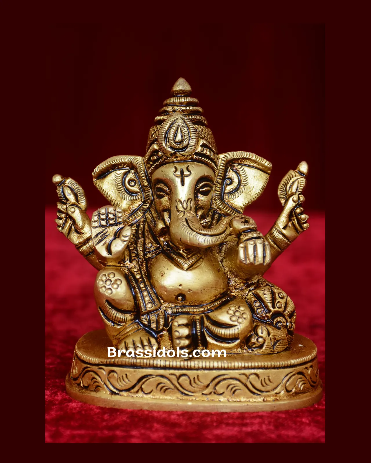 Brass Ganesha Idol for Home and Puja – Compact Design - image 1