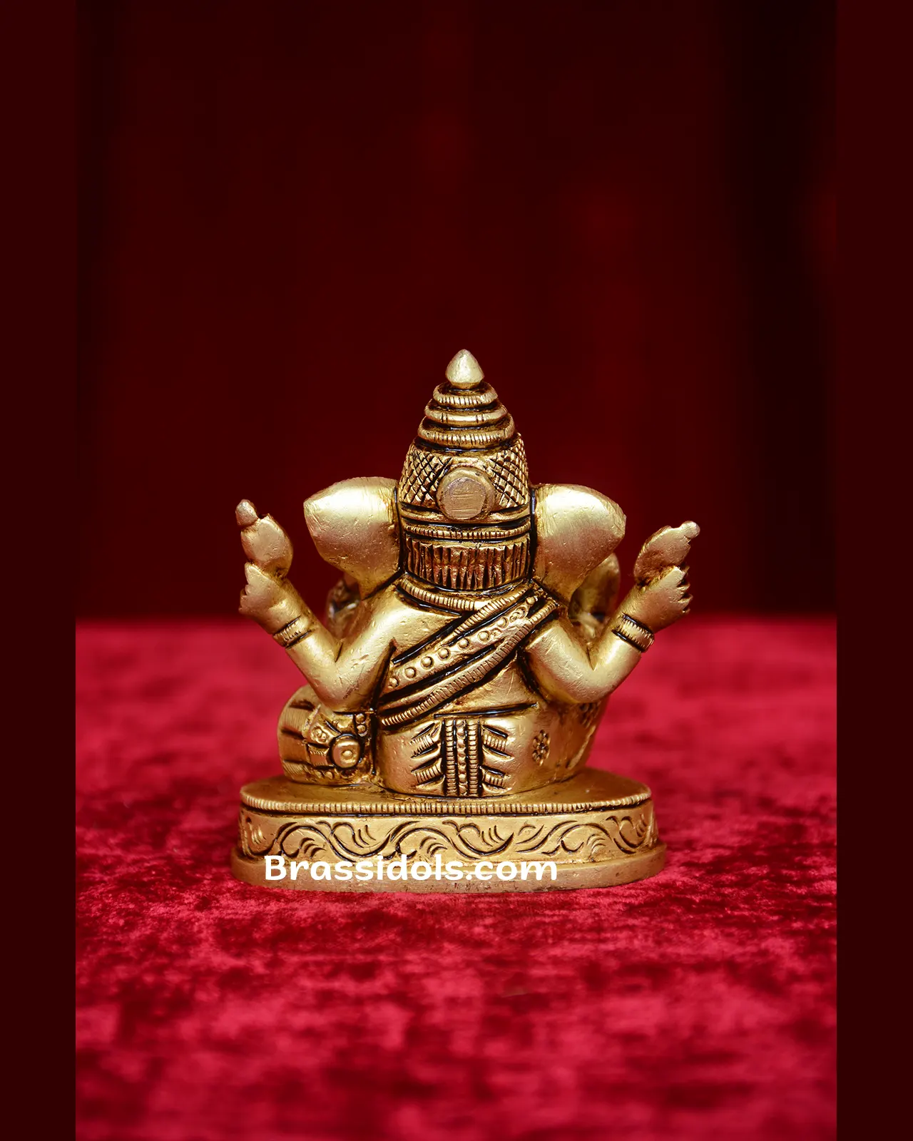 Brass Ganesha Idol for Home and Puja – Compact Design - image 4