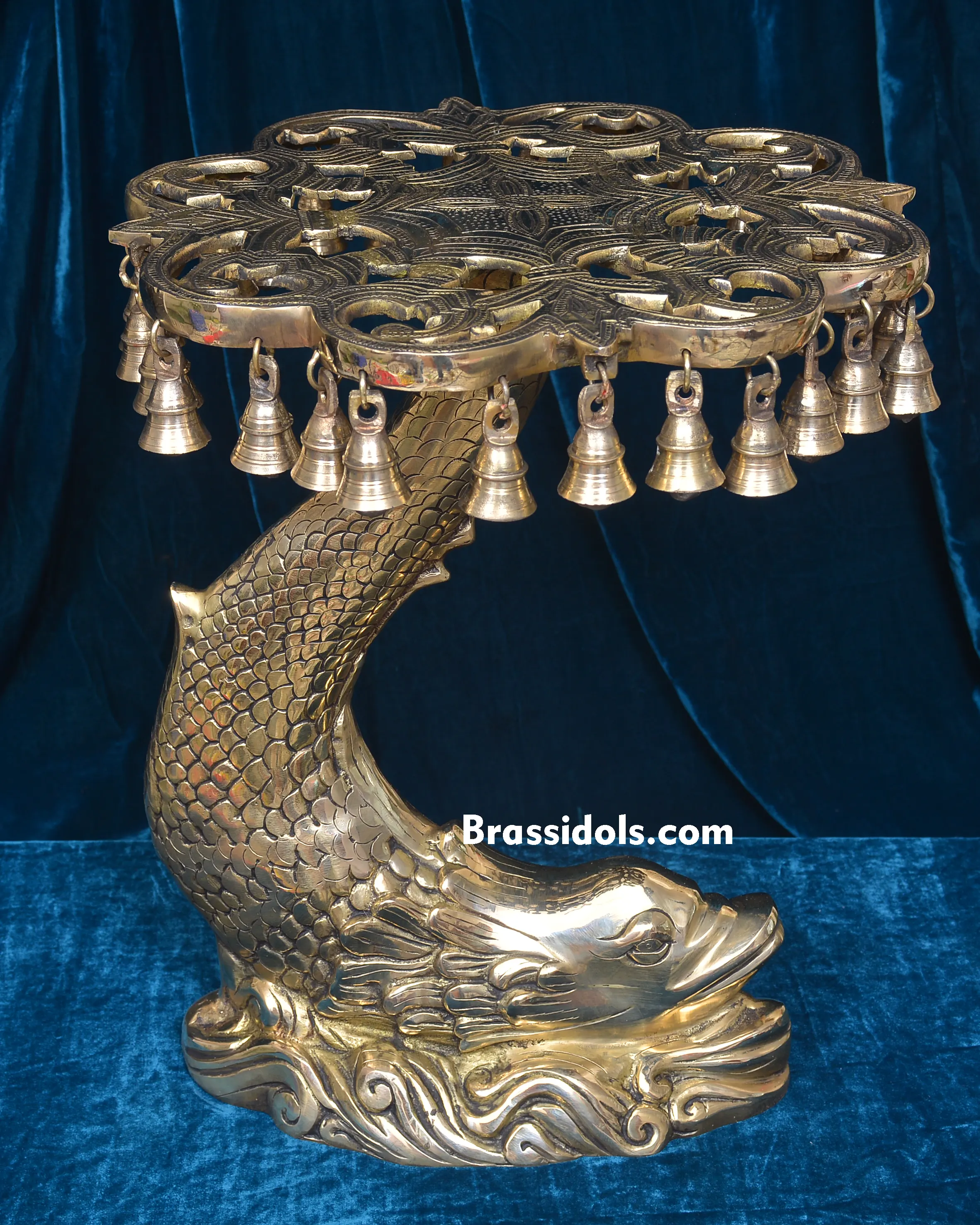 BIG FIST JALLI STOOL WITH BELLS - image 1