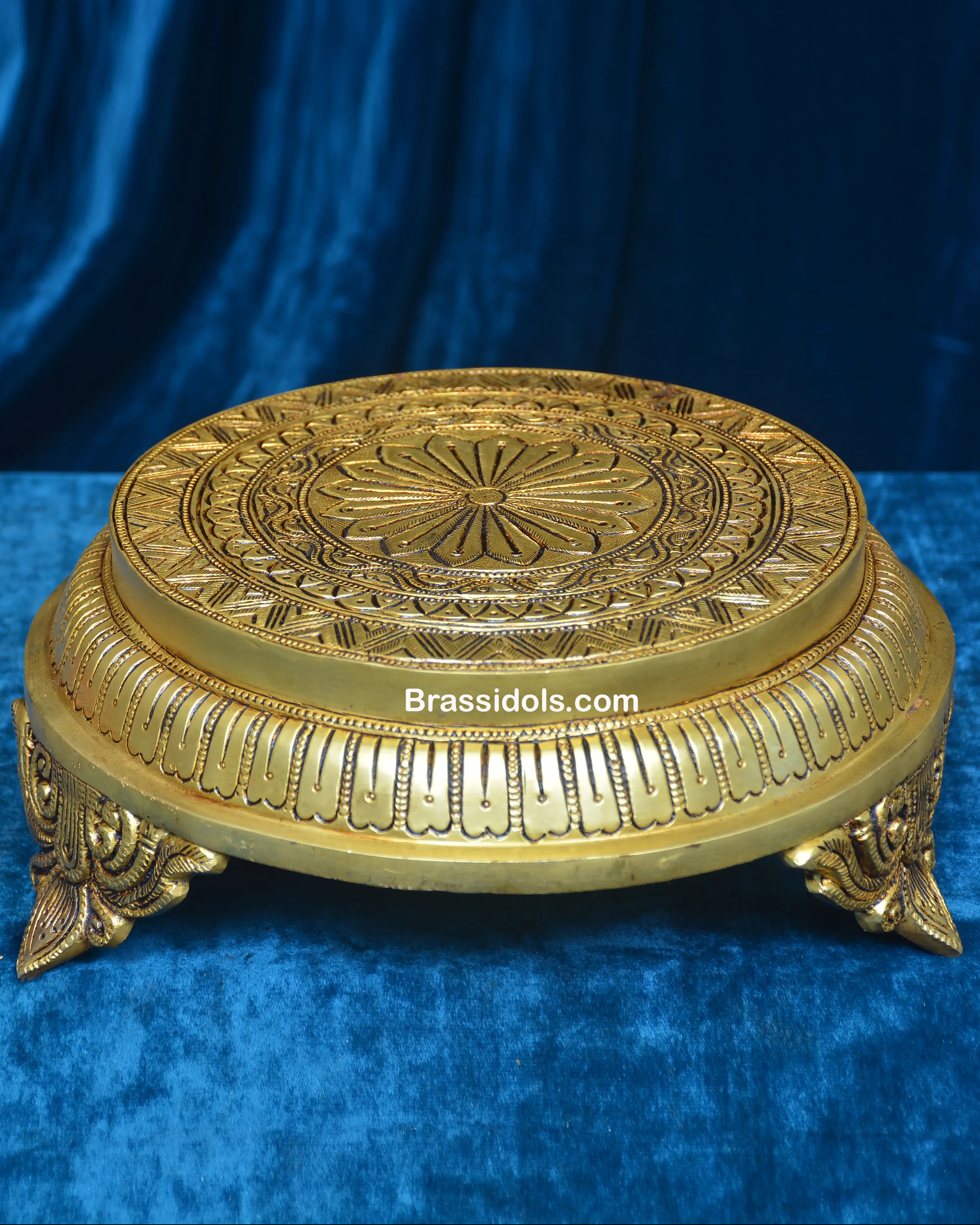 Brass 3 Leg Round Choki 4 Inches - image 2