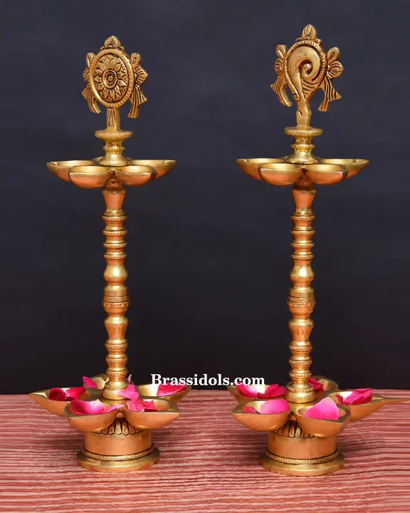 Standing Shank chakra diya - image 2