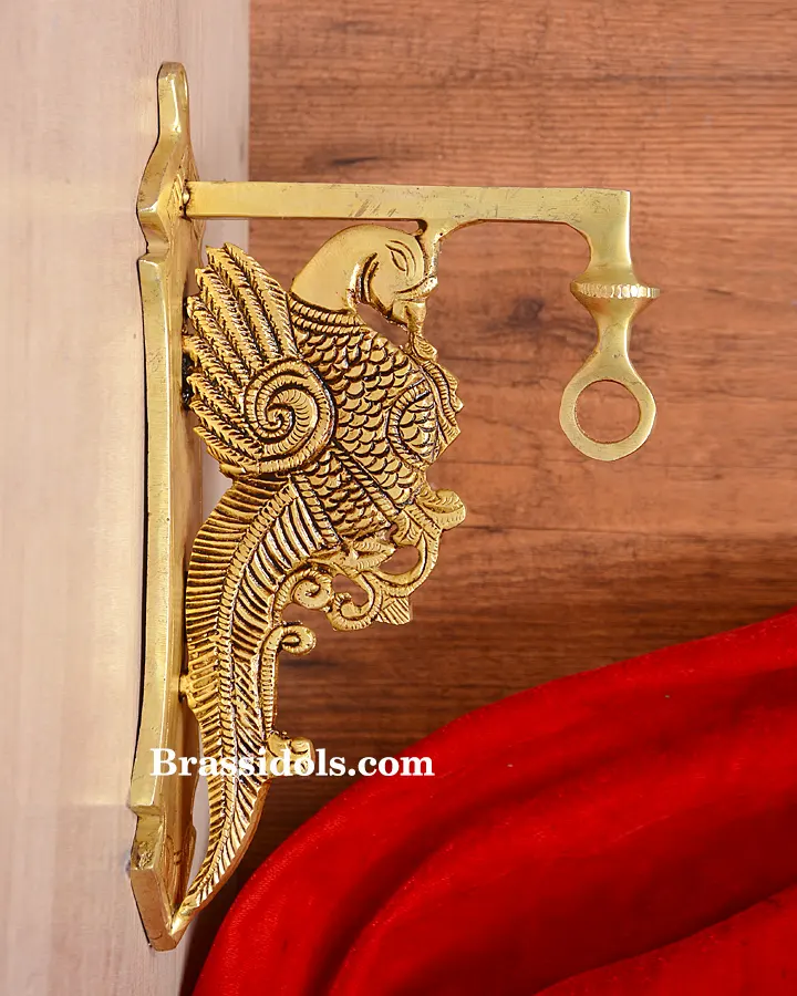 Parrot Bracker - image 1