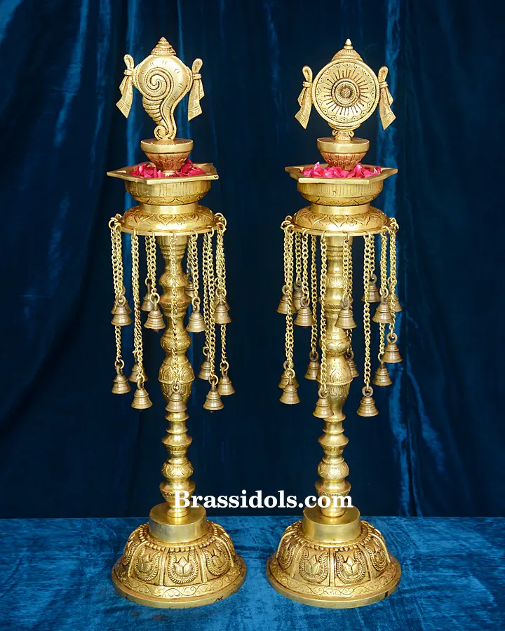 Standing Shnak Chakra Lamp - image 1