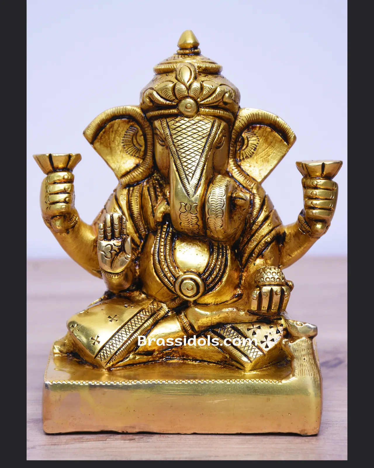 Brass Dagdu Ganesh 5 inches - image 1